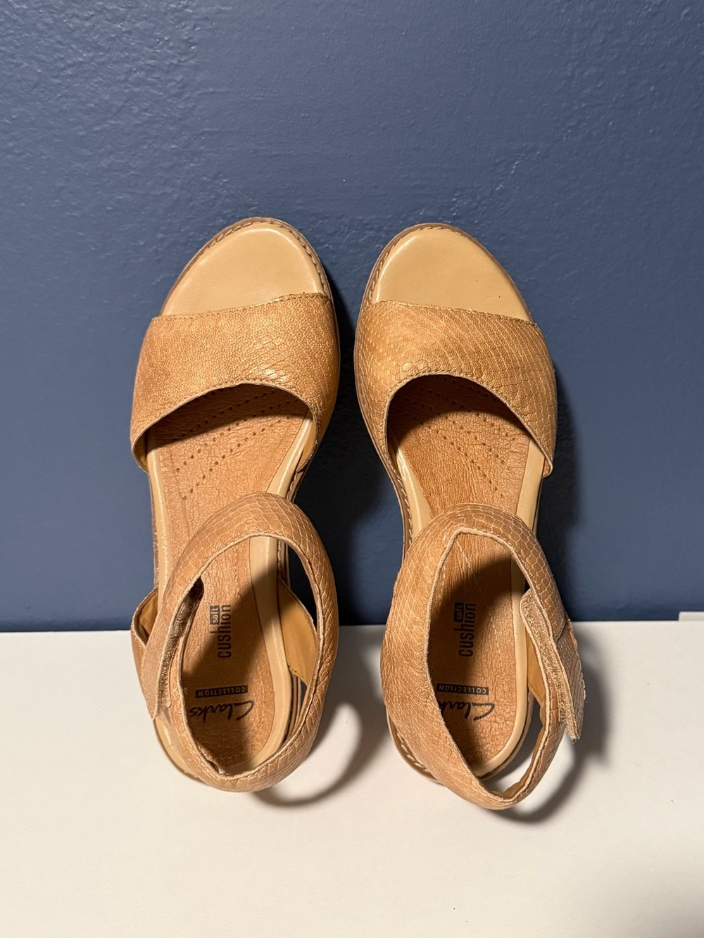 Clarks Hazelle Alba Tan Leather Snake Print Wedge Platform Comfort Sandal 9 - Picture 6 of 8